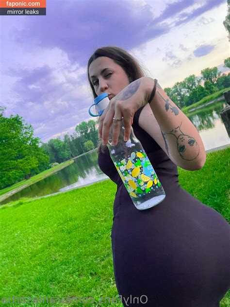 araniasortia OnlyFans Leaks 2025