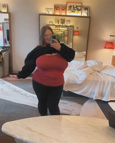 ambersparkl Fansly Leaks 2025