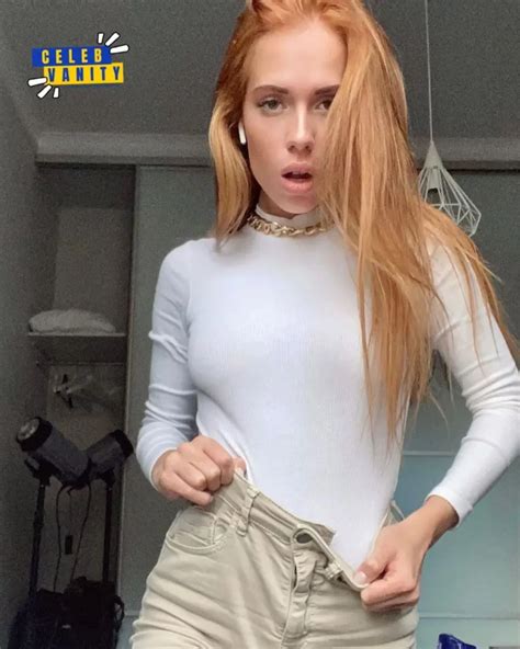 holly_molly8 OnlyFans Leaks 2025