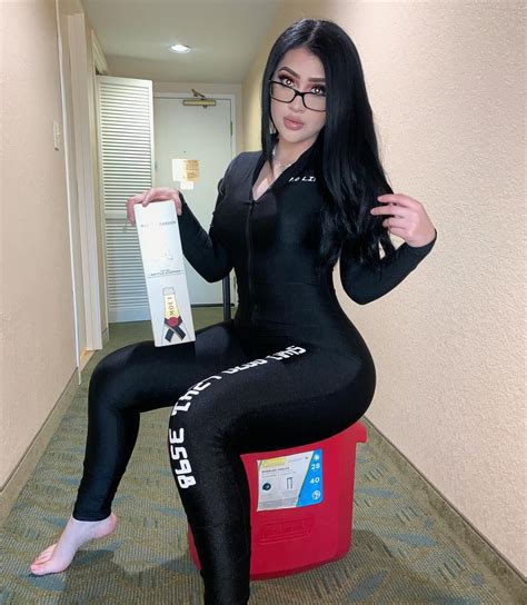 xliliana OnlyFans Leaks 2025