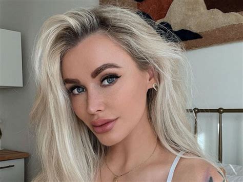 beatrice_d_e_lux OnlyFans Leaks 2025