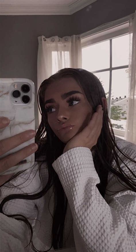 thea.uncensored OnlyFans Leaks 2025