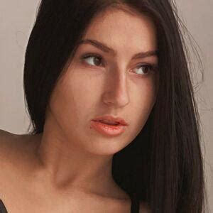 kari.karisha OnlyFans Leaks 2025