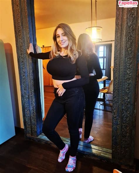 loverbee_23 OnlyFans Leaks 2025