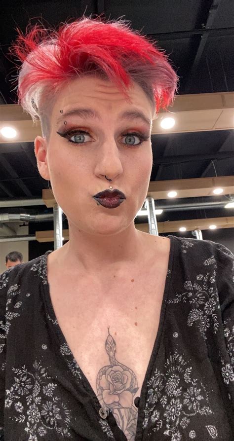 jeez.louise OnlyFans Leaks 2025