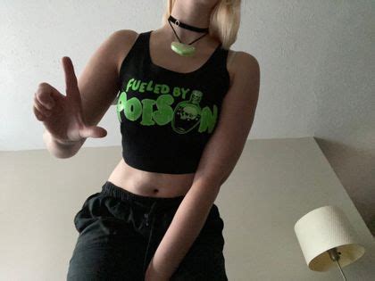peachypenny OnlyFans Leaks 2025