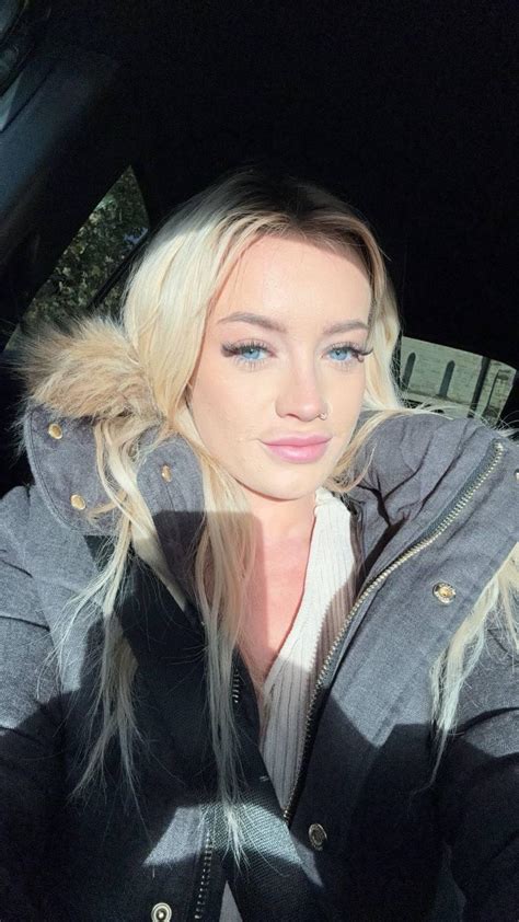 scarlettelles OnlyFans Leaks 2025