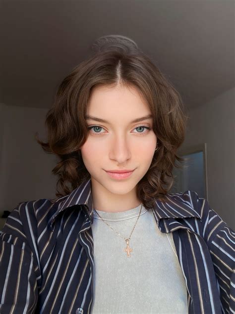 l_alicebbgirl_l OnlyFans Leaks 2025