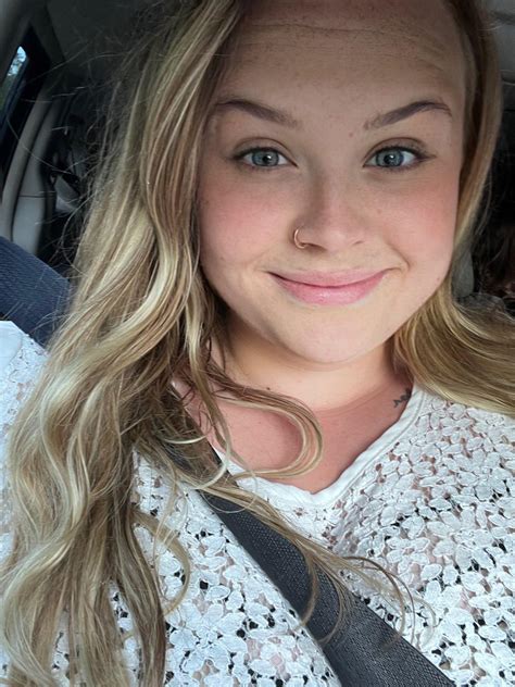 Your_lilly_girl_ Fansly Leaks 2025