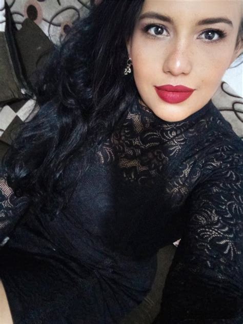 labrujaquevuela OnlyFans Leaks 2025