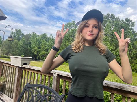 p33n_queen OnlyFans Leaks 2025