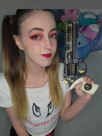 littlequinncosplay OnlyFans Leaks 2025