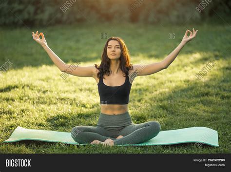 yogagirlfree OnlyFans Leaks 2025